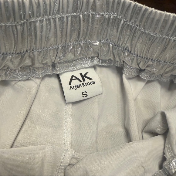 Arjen Kroos Silver Metallic Shorts - Shiny Rave Festival Party Wear - Size S - Picture 4 of 6